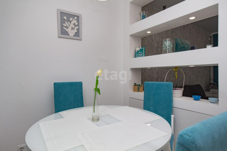 2-комн квартира Грибоедова, 8