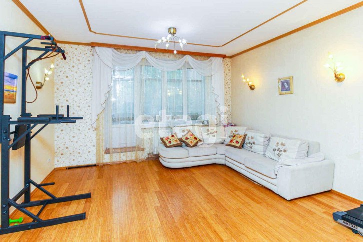 3-комн квартира Грибоедова, 2