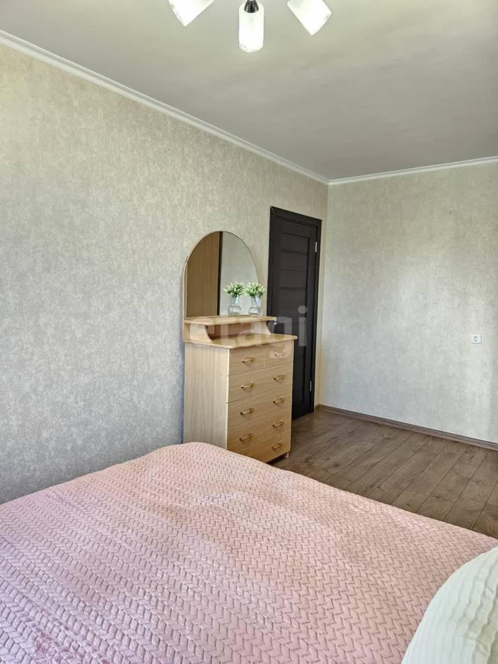 2-комн квартира Попова, 7
