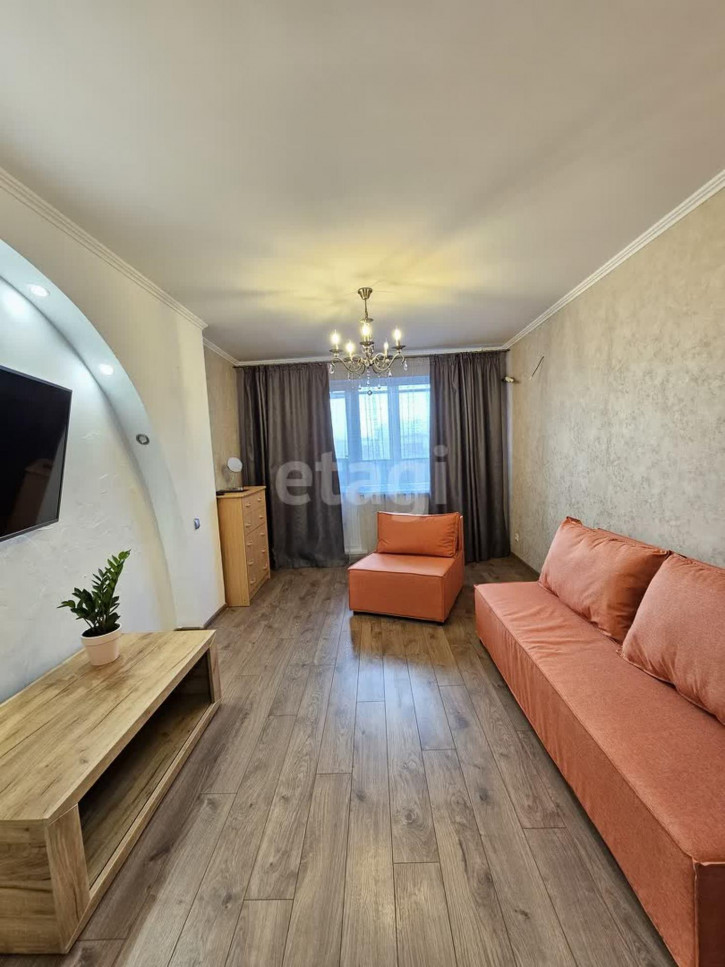 2-комн квартира Попова, 7
