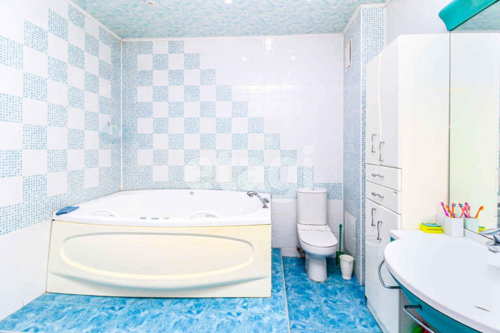 3-комн квартира Грибоедова, 2