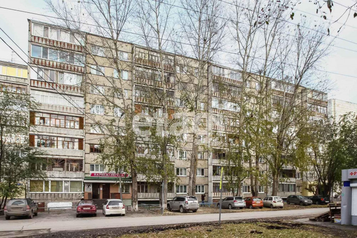 2-комн квартира Коммунаров, 39