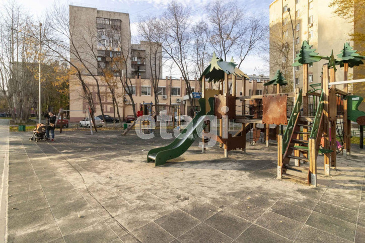 Комната Олимпийская, 30
