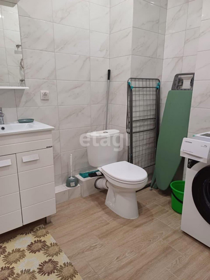 2-комн квартира Харьковская, 72б