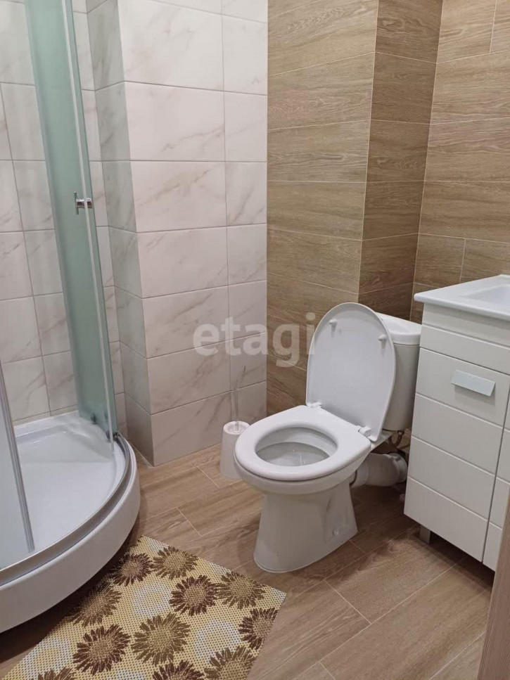 2-комн квартира Харьковская, 72б