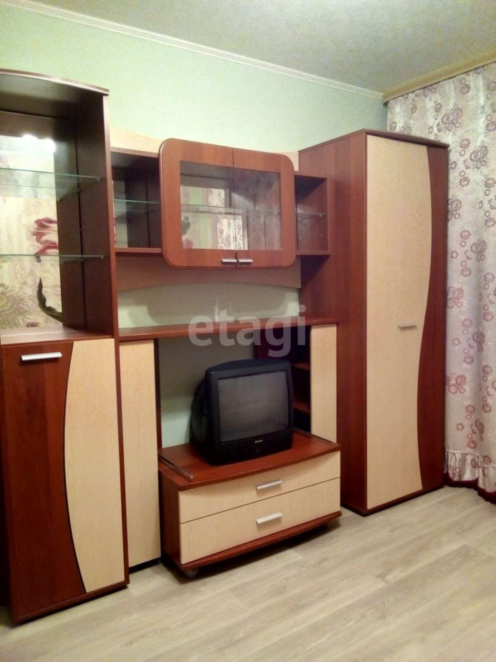 Комната Николая Зелинского, 17