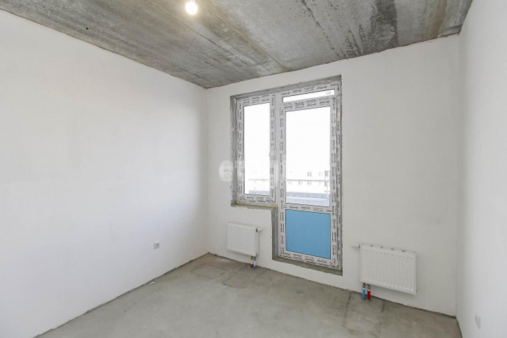 3-комн квартира в новом доме Героев космоса, 9
