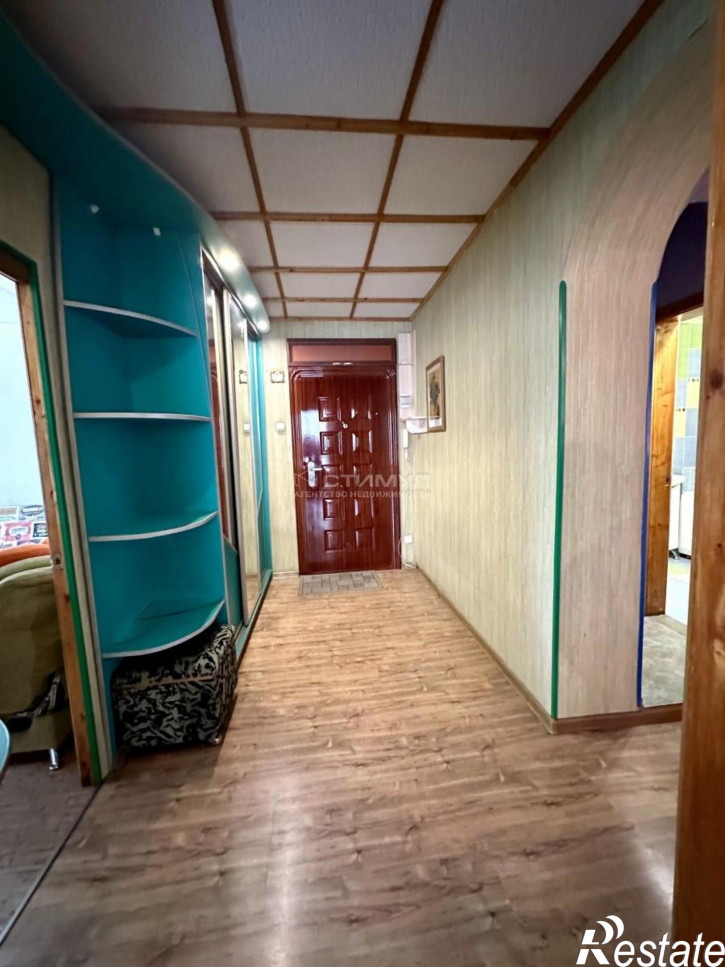 3-комн квартира Россия,  г. Комсомольск-на-Амуре, пр-кт. Ленина, д. 7