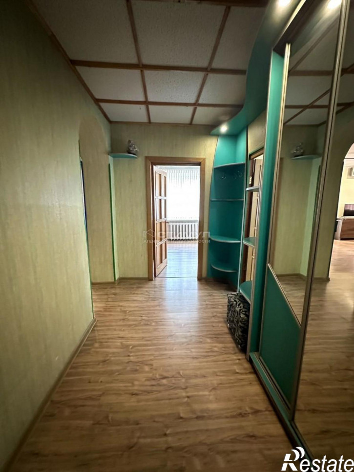 3-комн квартира Россия,  г. Комсомольск-на-Амуре, пр-кт. Ленина, д. 7