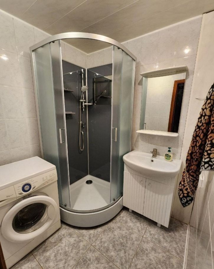 2-комн квартира Тихвинская улица, 24