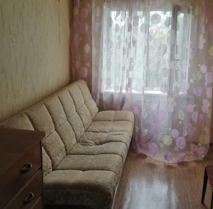2-комн квартира Гагарина улица, 1