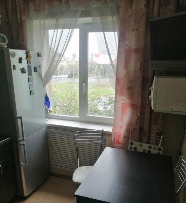 2-комн квартира Гагарина улица, 1