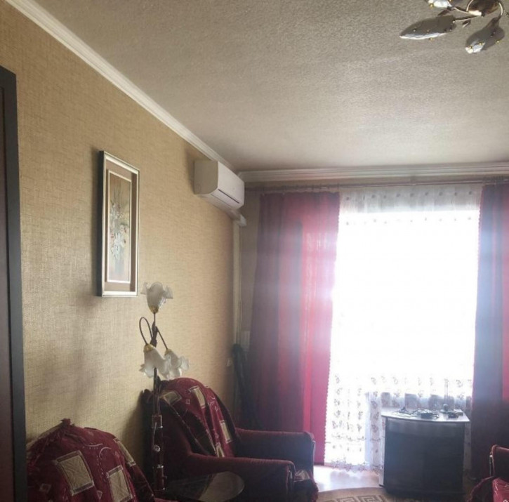 2-комн квартира Победы улица, 75