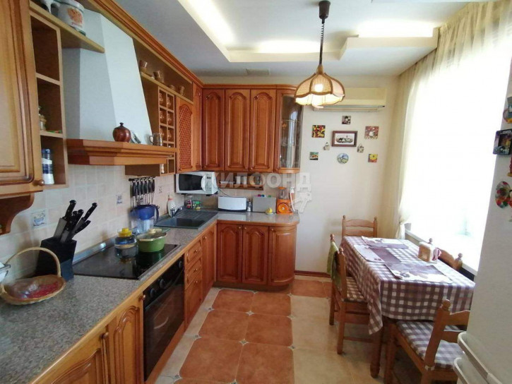 3-комн квартира Строителей проспект, д.45