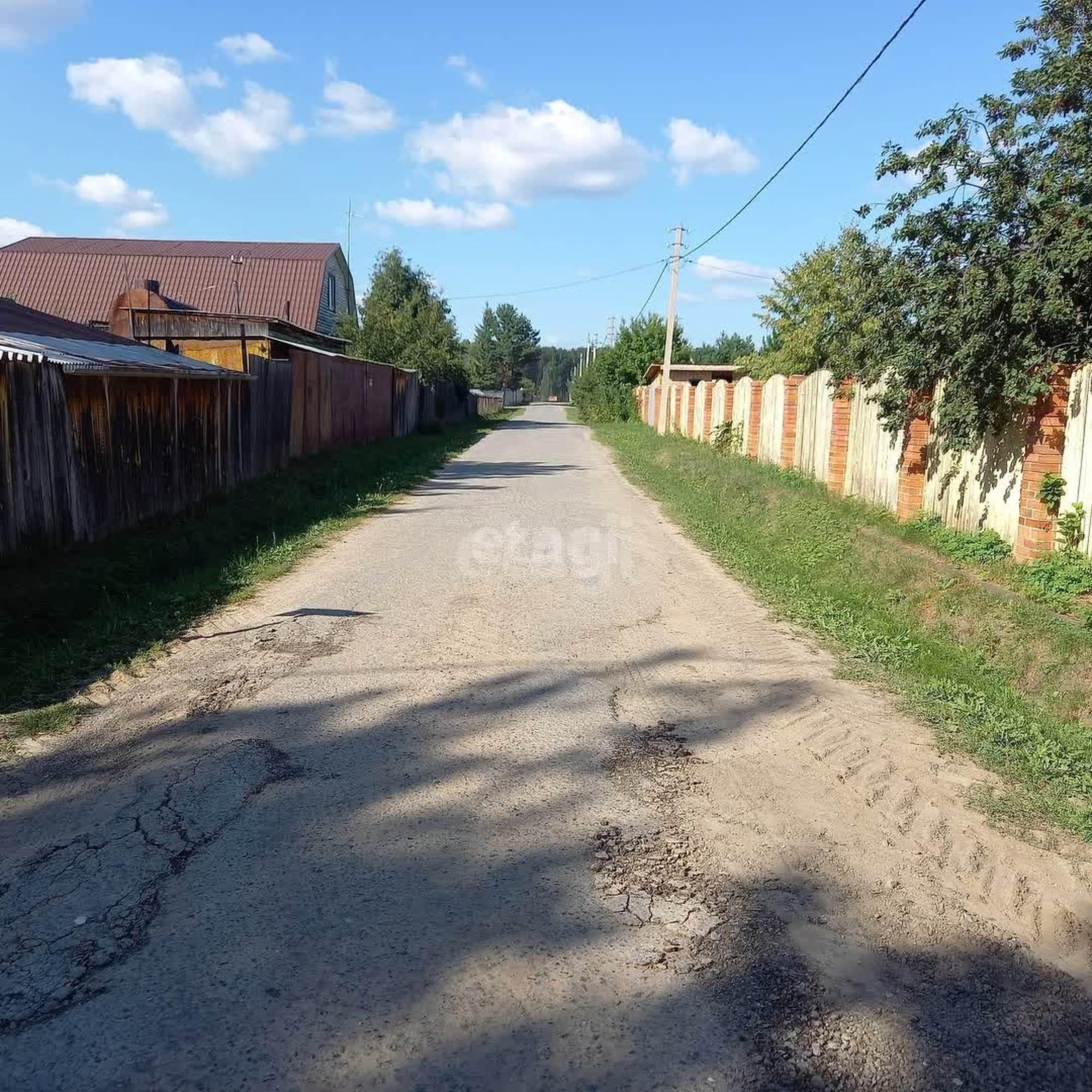 Купить дачу, дом, коттедж за 1 650 000 рублей на Цветочная,