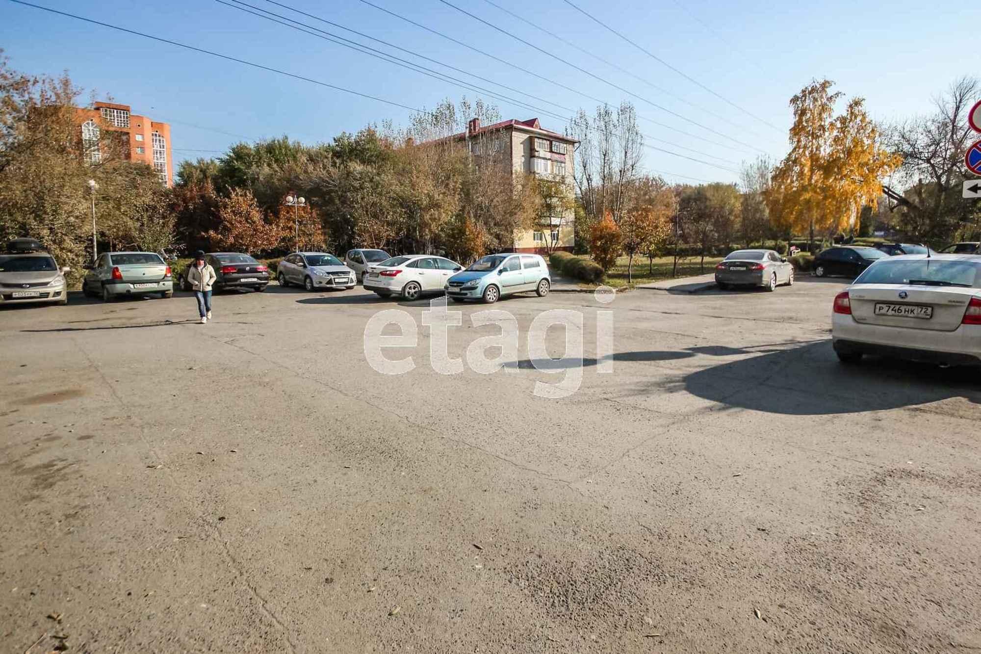 Купить квартиру за 6 990 000 рублей на Елизарова, 49