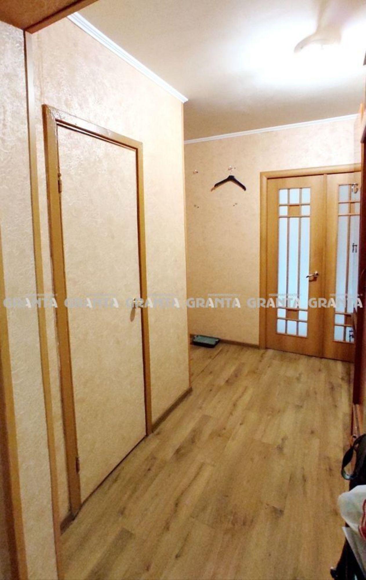 Купить квартиру за 8 999 000 рублей на ул Петра Словцова, 13