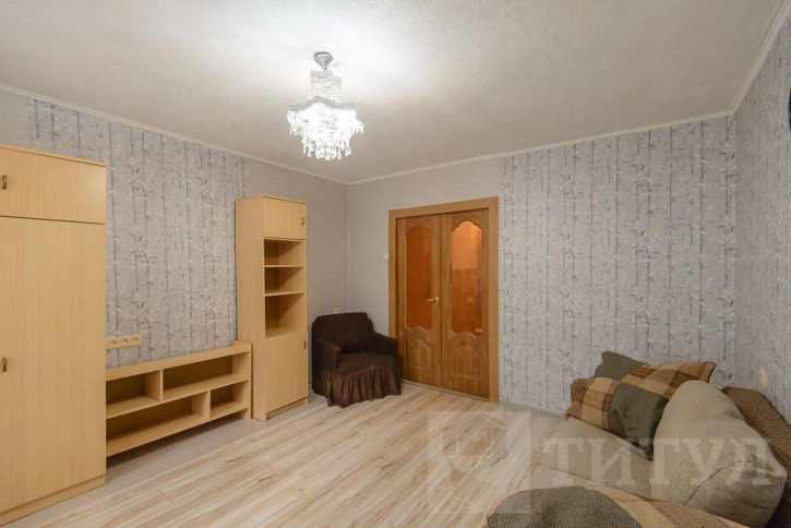 2-комн квартира Чкаловский