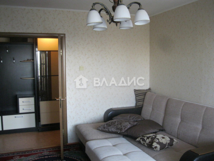 3-комн квартира улица Комиссарова