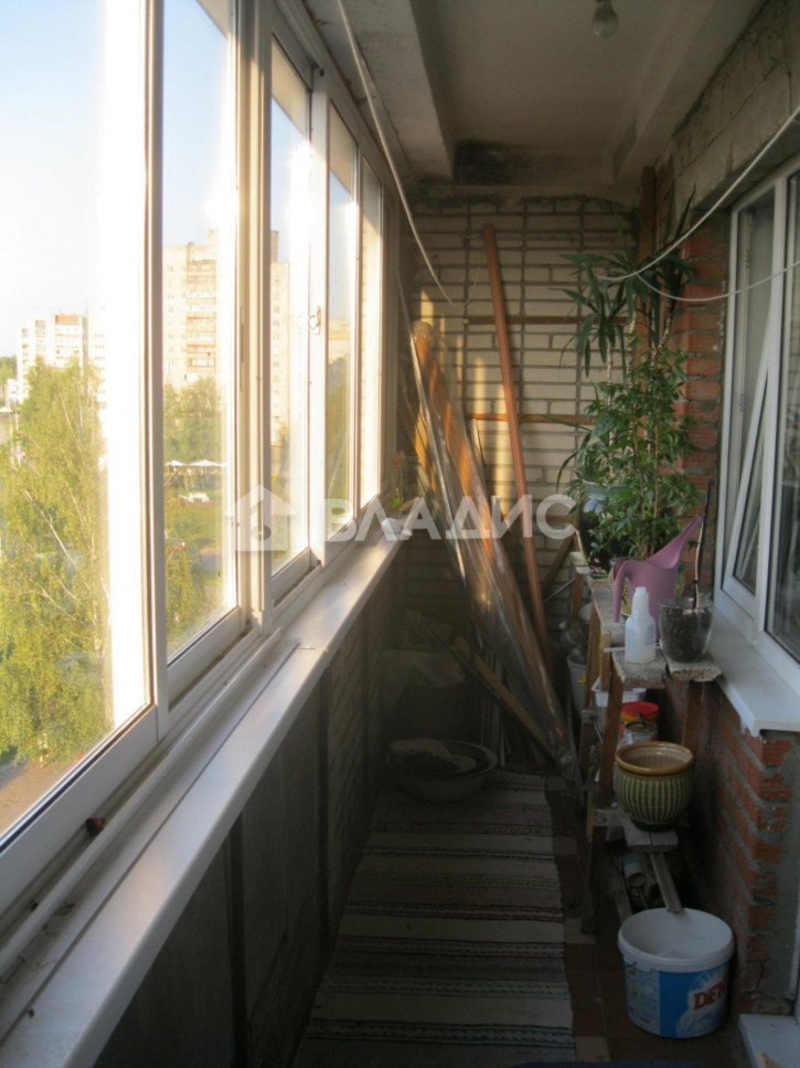 3-комн квартира улица Комиссарова
