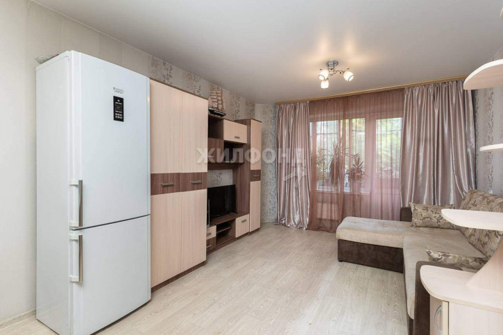 1-комн квартира Земнухова улица, д.12