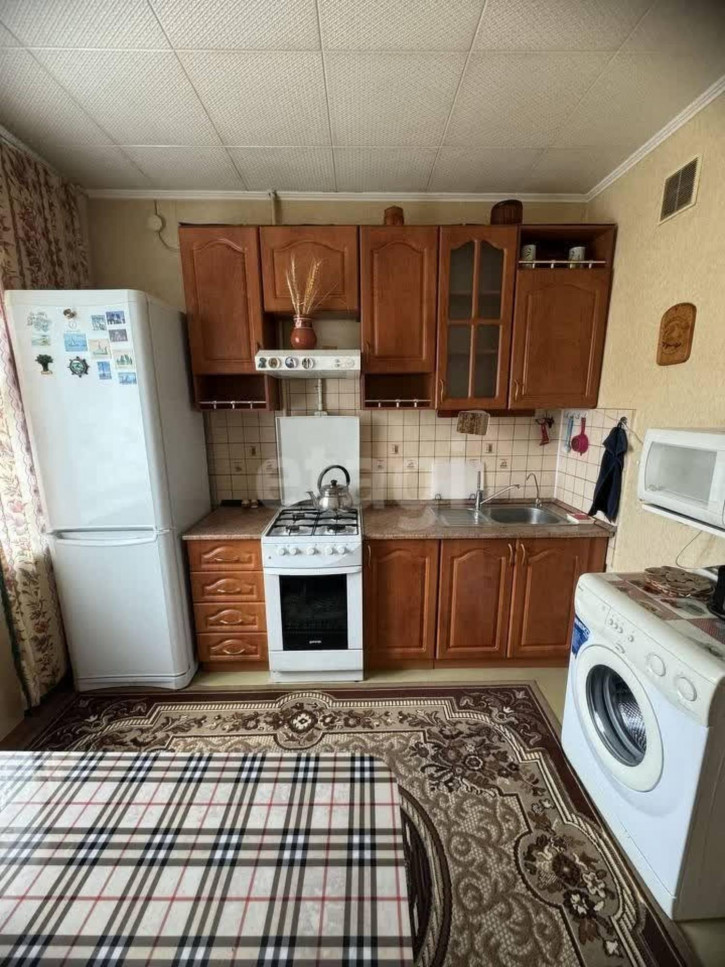3-комн квартира Степанца, 14
