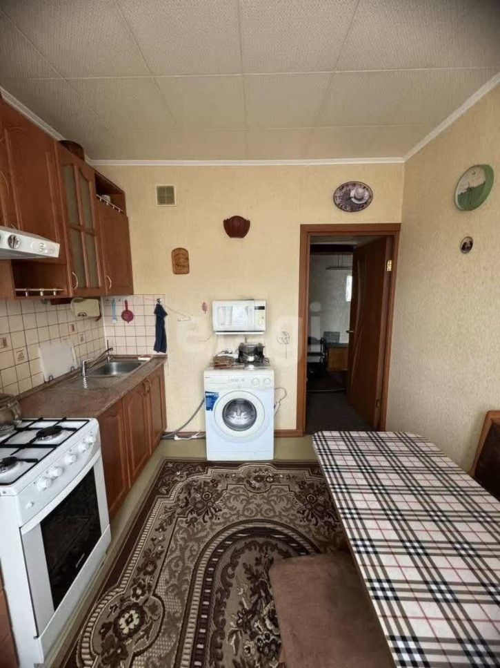 3-комн квартира Степанца, 14