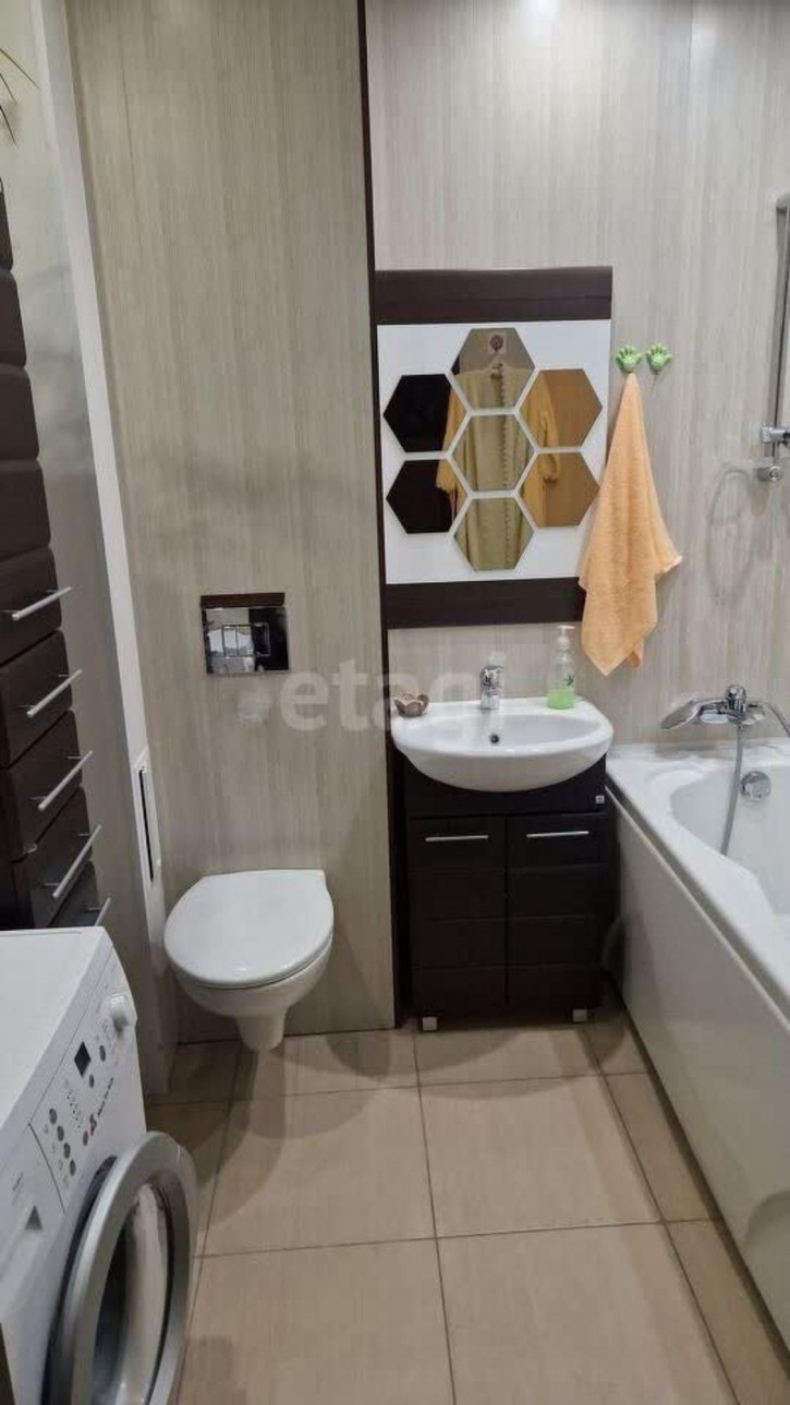 1-комн квартира Краснолесья, 30