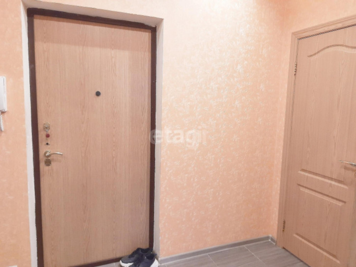 1-комн квартира Газовиков, 49