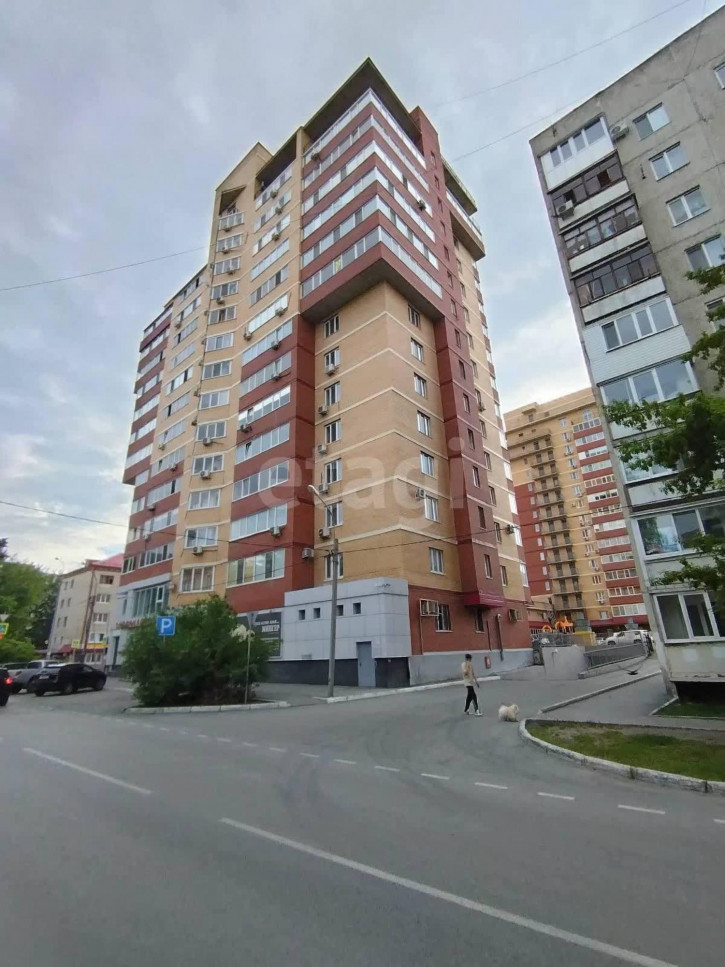 4-комн квартира Фабричная, 9