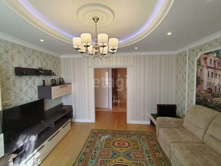 4-комн квартира Фабричная, 9
