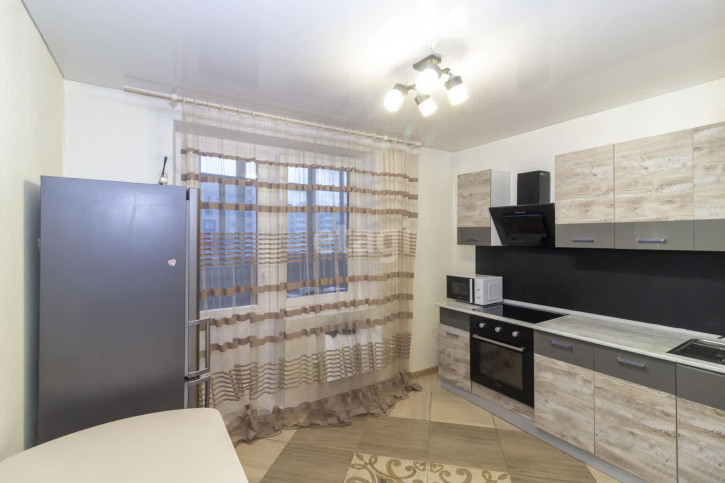1-комн квартира Кремлевская, 85