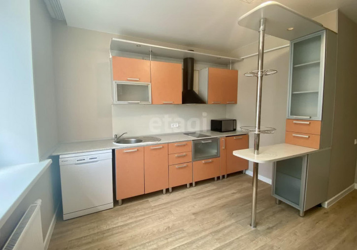 1-комн квартира Республики, 204/7