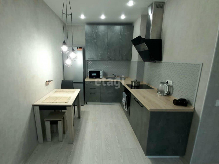 1-комн квартира Газовиков, 73