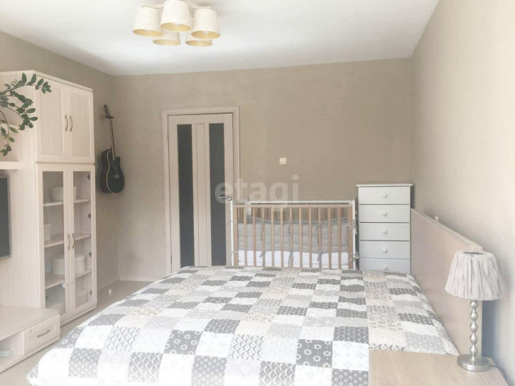 1-комн квартира Пермякова, 72