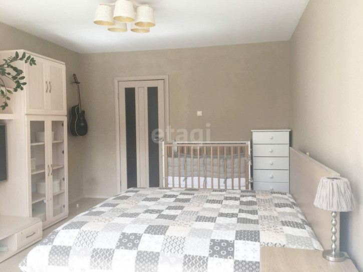 1-комн квартира Пермякова, 72