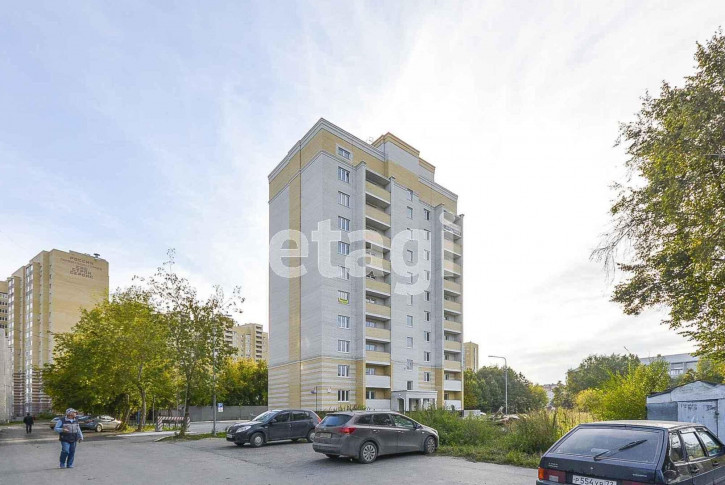 2-комн квартира Баумана, 12/1