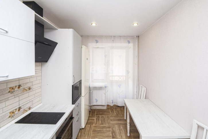 3-комн квартира Голышева, 2