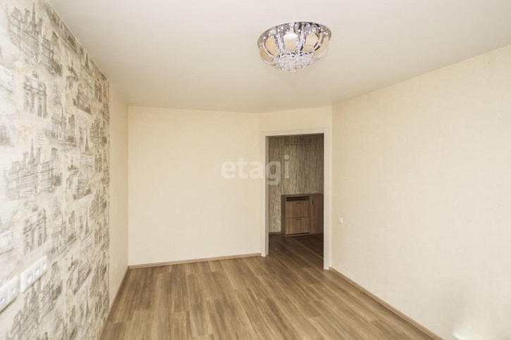 3-комн квартира Голышева, 2