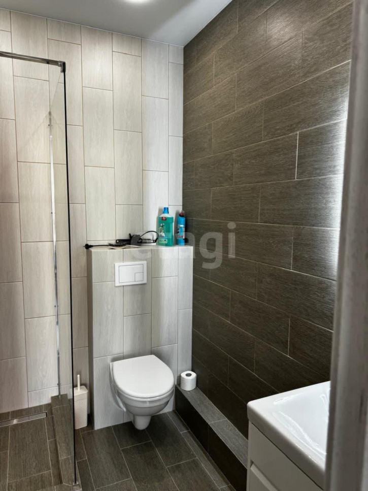 2-комн квартира Пожарных и спасателей, 1