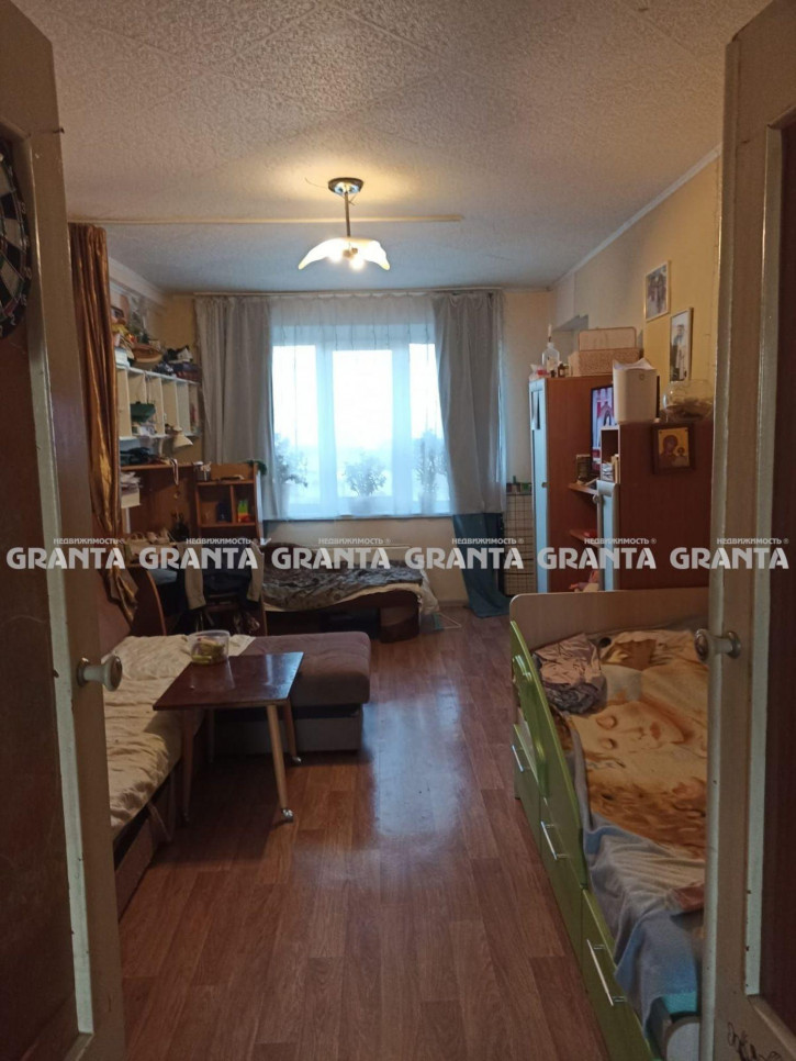 3-комн квартира пр-кт Металлургов, 1Д