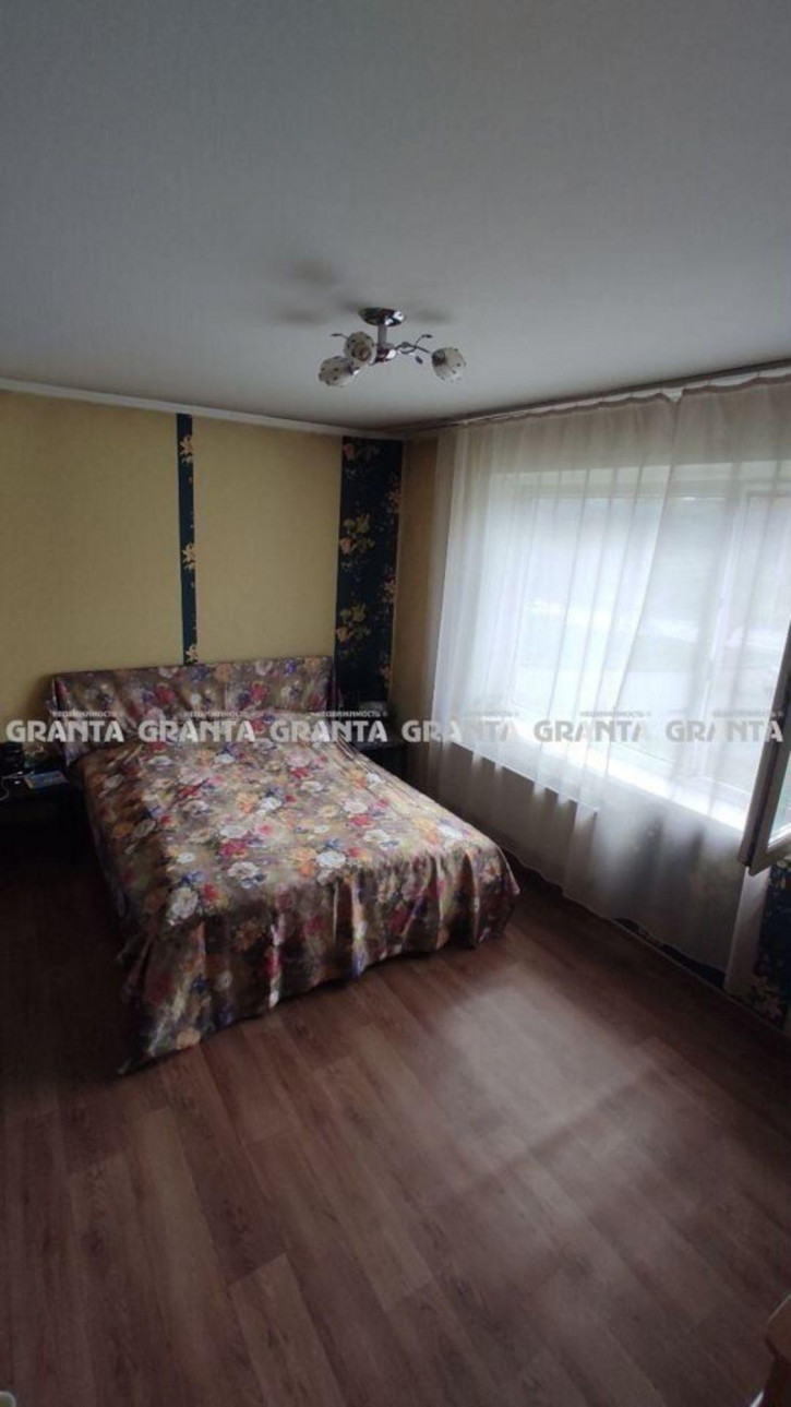 4-комн квартира ул Петра Словцова, 13