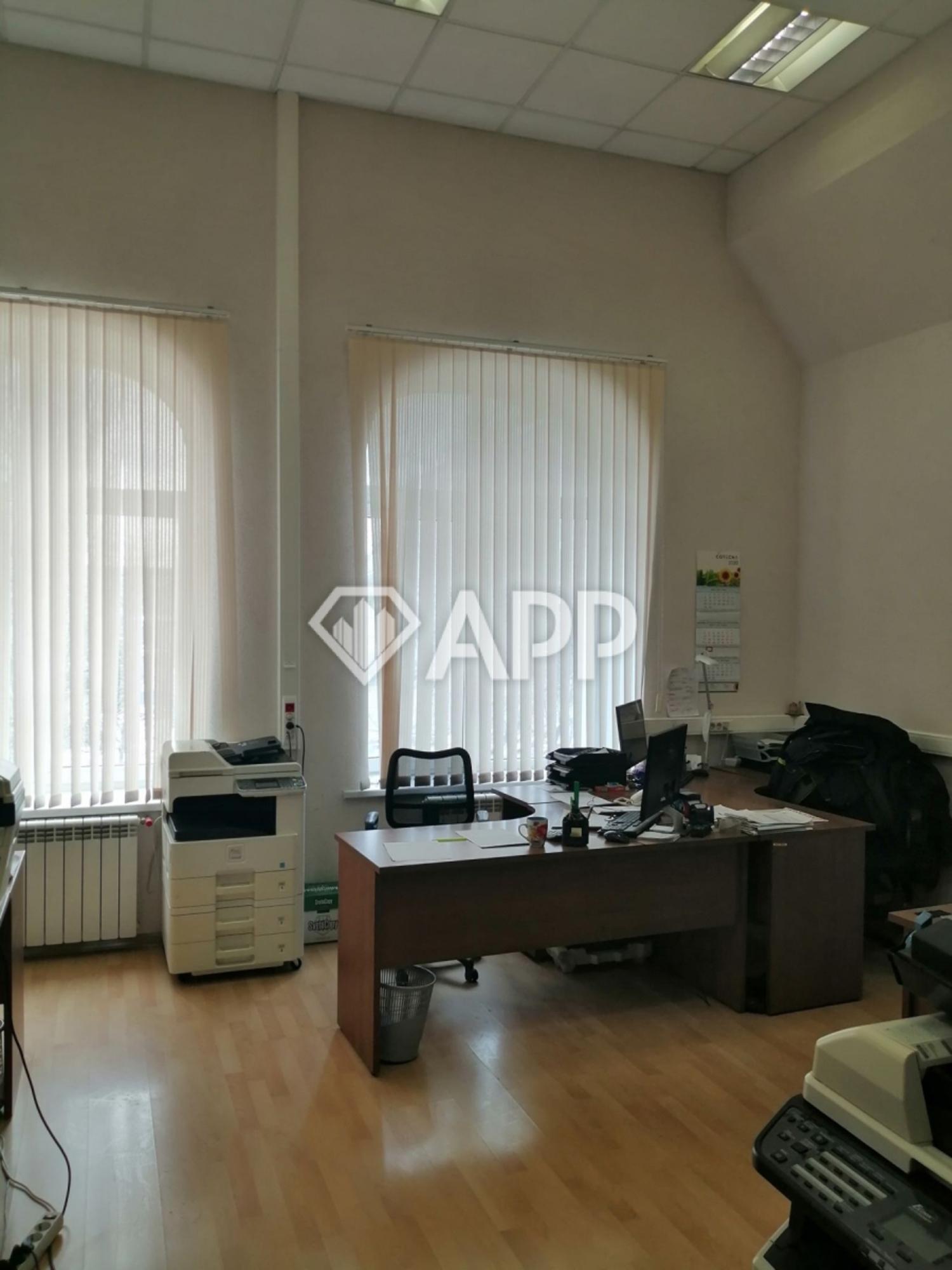 Купить офис, помещение под офис за 50 000 000 рублей на ул Портовая, 10А