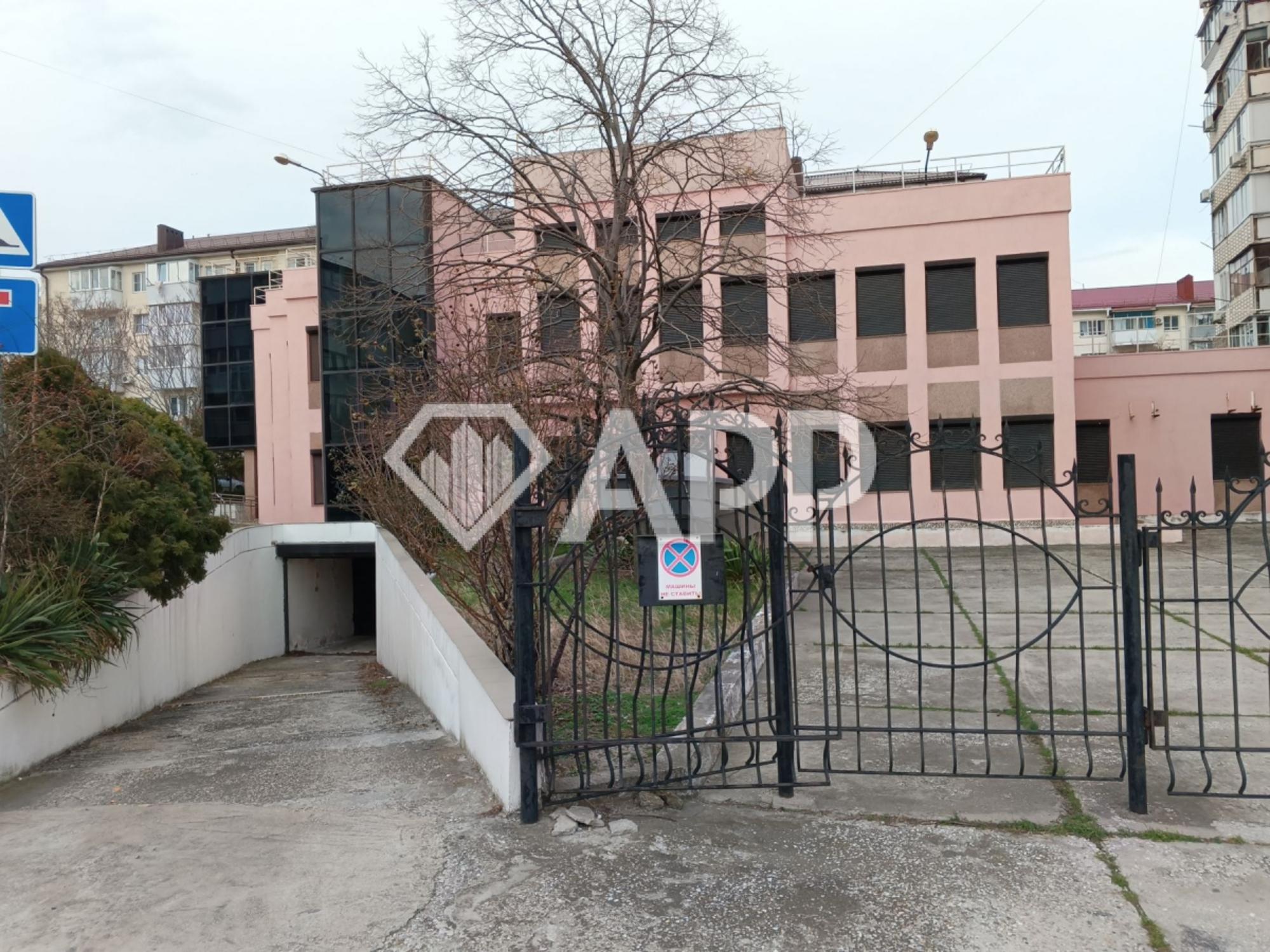 Сдать офис, помещение под офис за 2 000 000 рублей на ул Суворовская, 2Б