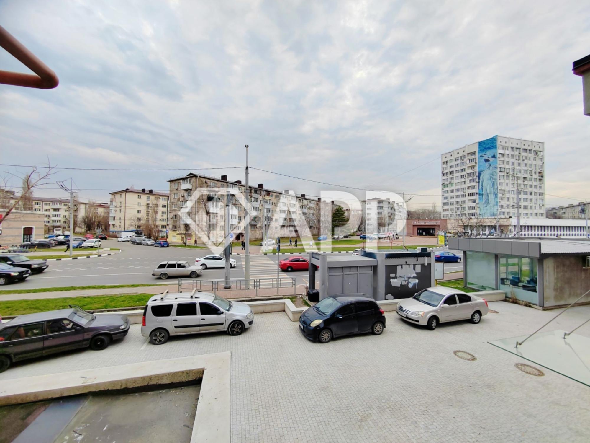 Сдать торговое помещение за 139 000 рублей на пр-кт Ленина, 50