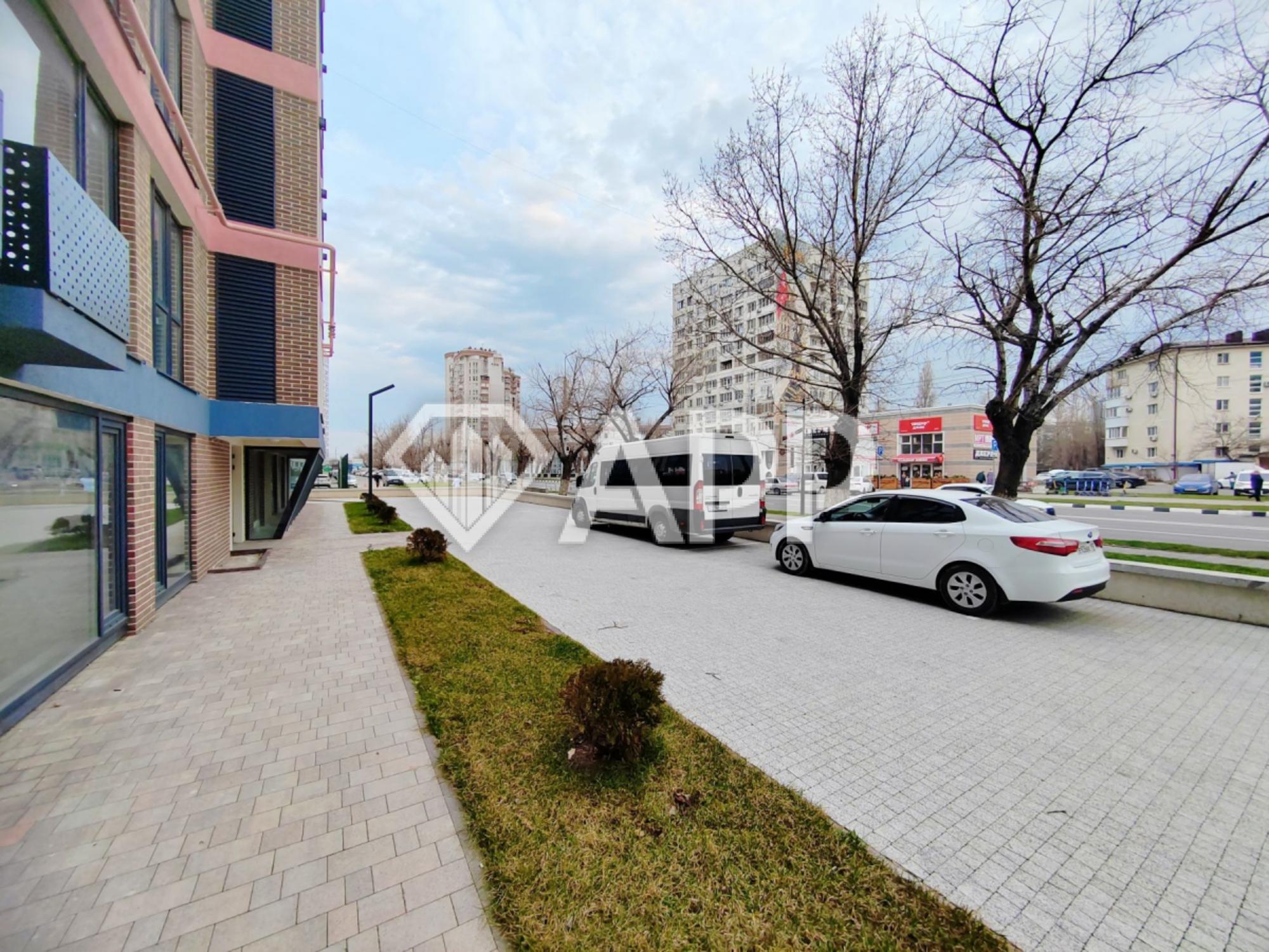 Сдать торговое помещение за 139 000 рублей на пр-кт Ленина, 50