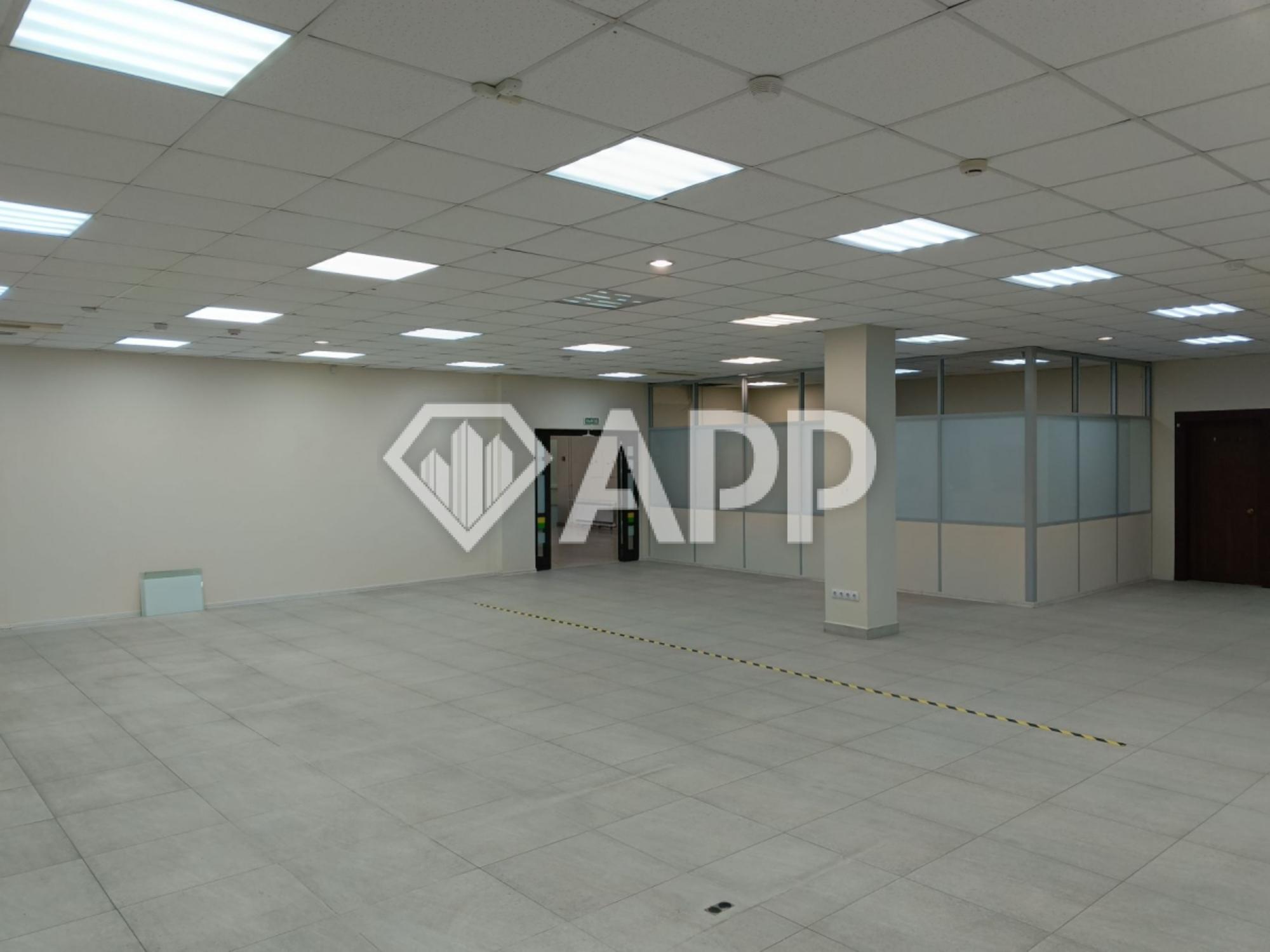 Сдать офис, помещение под офис за 1 084 200 рублей на ул Суворовская, 2Б