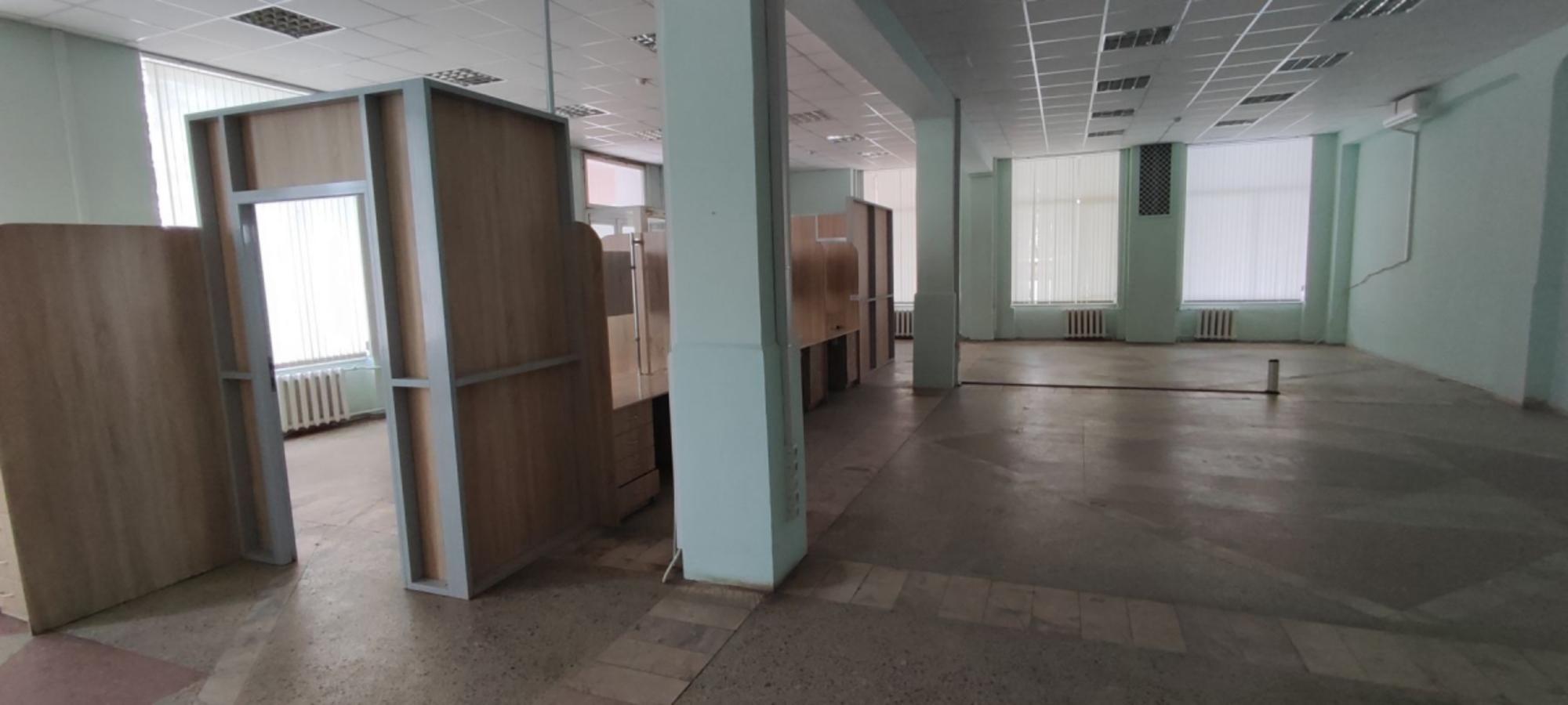 Сдать офис, помещение под офис за 180 000 рублей на ул Розважа, 15
