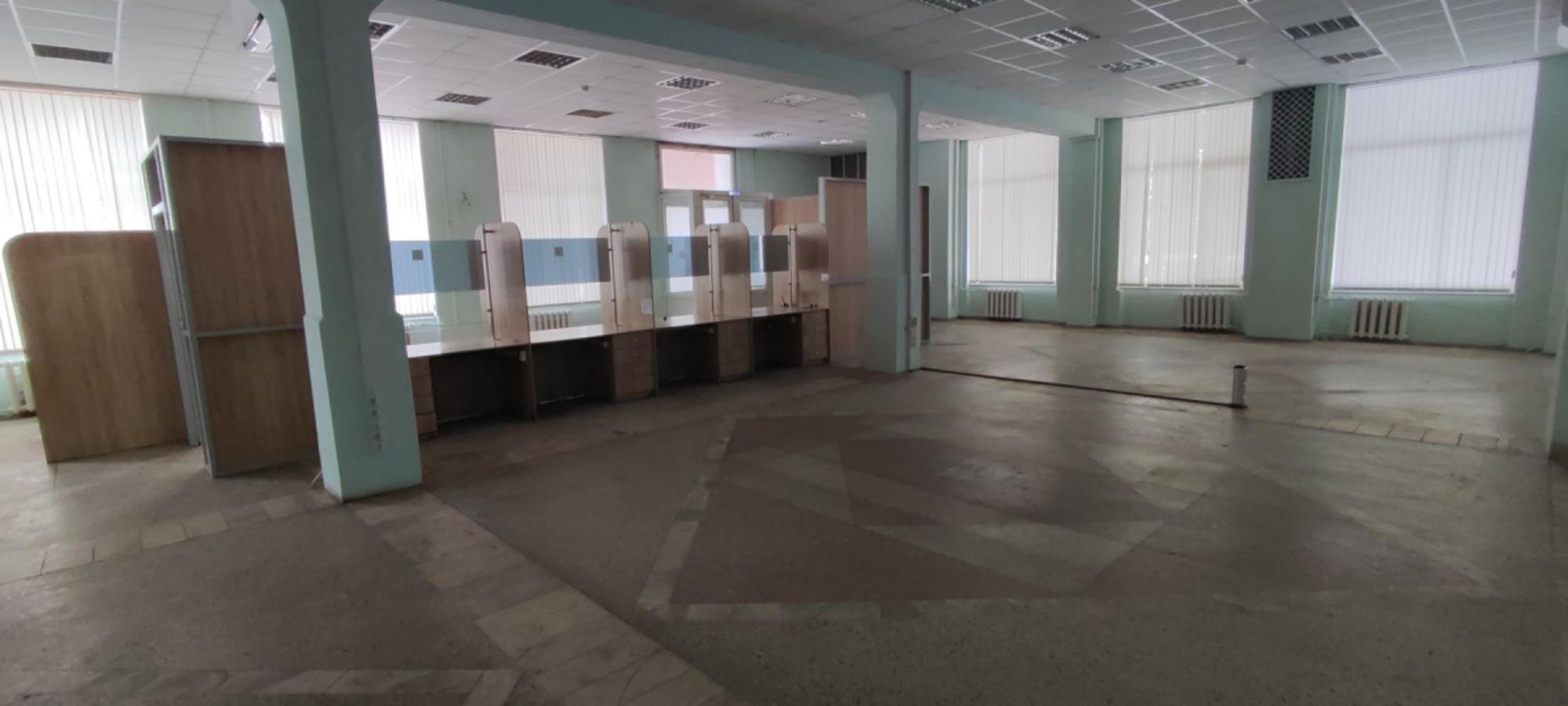 Сдать офис, помещение под офис за 180 000 рублей на ул Розважа, 15