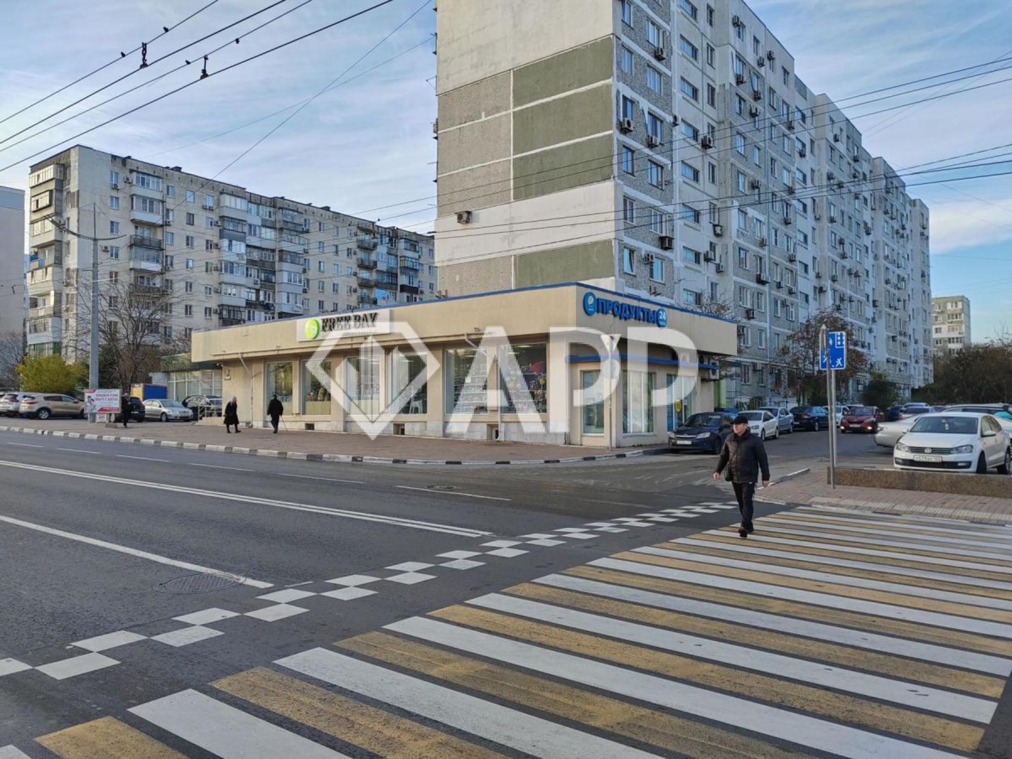 Купить торговое помещение за 75 000 000 рублей на ул Куникова, 11